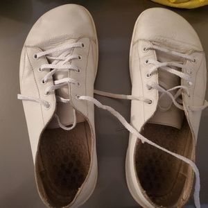 Be lenka shoes men size 43